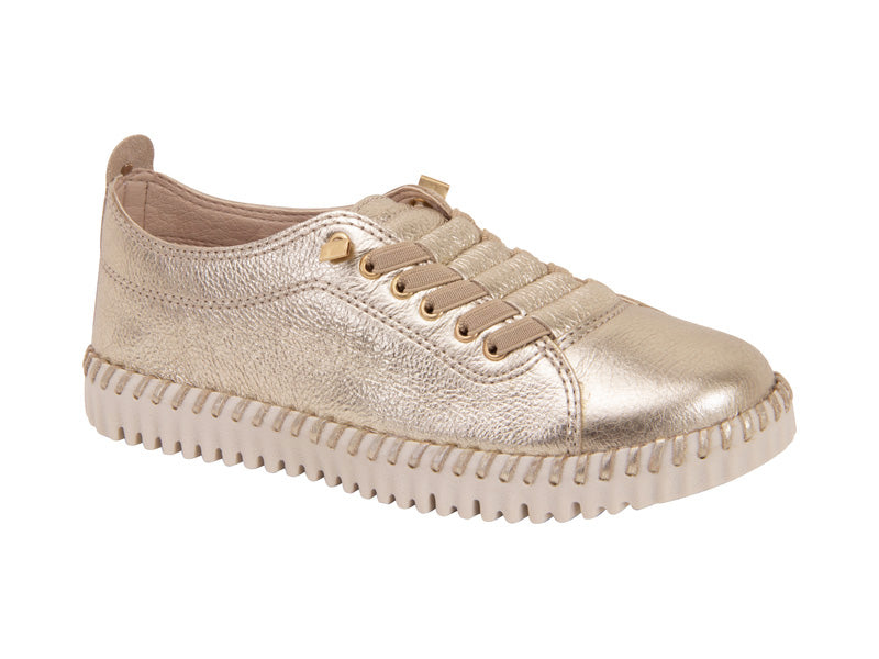 Softstep Leather Sneaker – All-Day Comfort