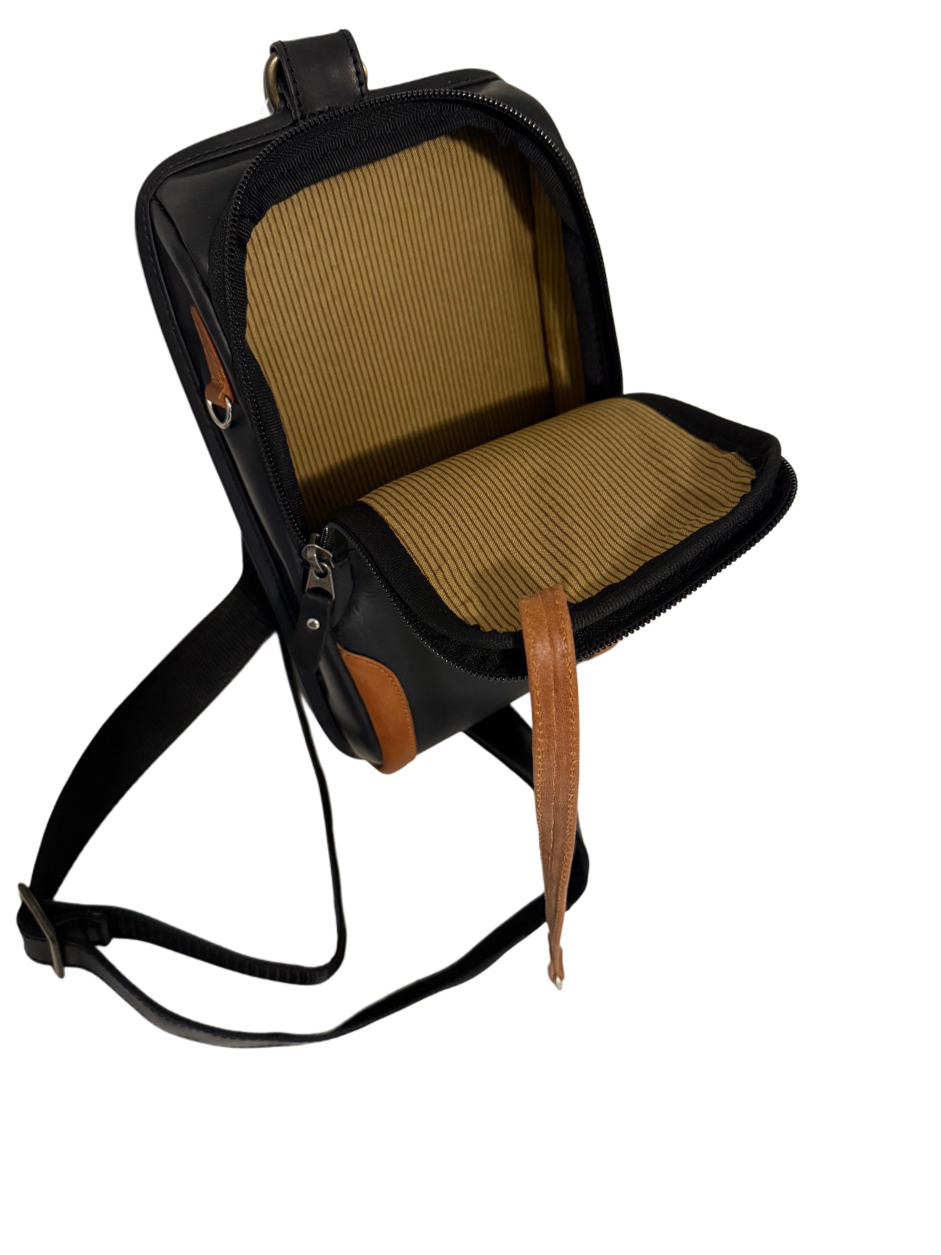 LJ1038 Kogui Leather Crossbody