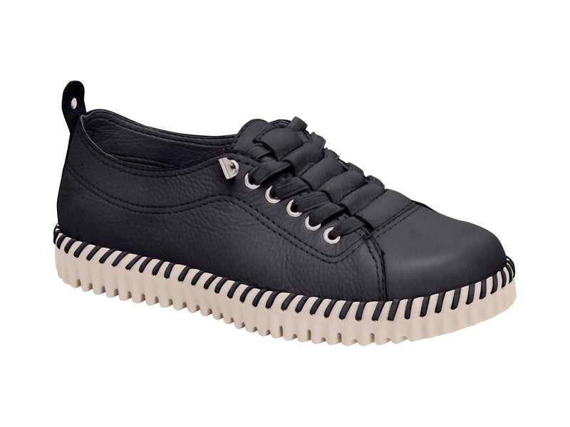 Softstep Leather Sneaker – All-Day Comfort